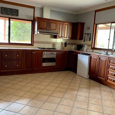 Bee'S Place - 3 Bedroom Home On 10 Acres Of Land With Distant Ocean Views Emu Bay Esterno foto