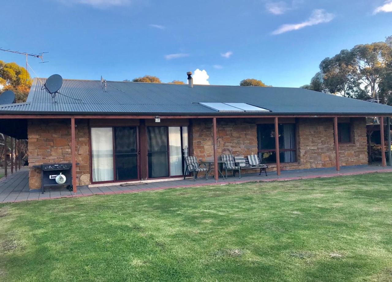 Bee'S Place - 3 Bedroom Home On 10 Acres Of Land With Distant Ocean Views Emu Bay Esterno foto
