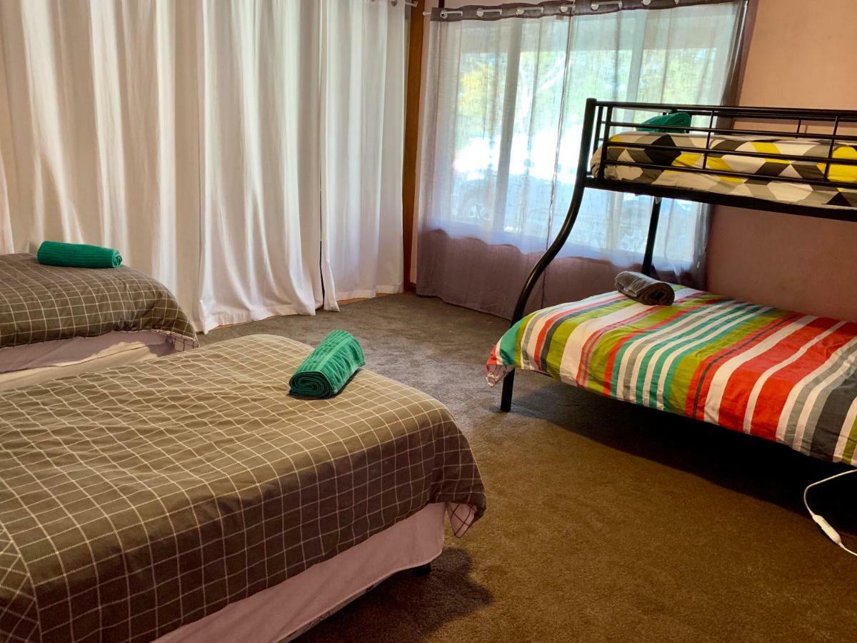 Bee'S Place - 3 Bedroom Home On 10 Acres Of Land With Distant Ocean Views Emu Bay Esterno foto